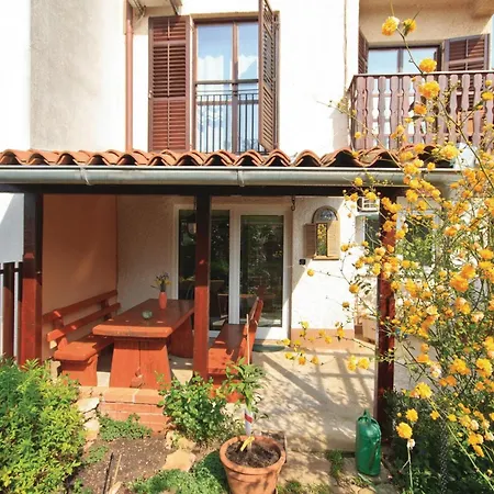 Pet Friendly Apartment In Fazana With Wifi